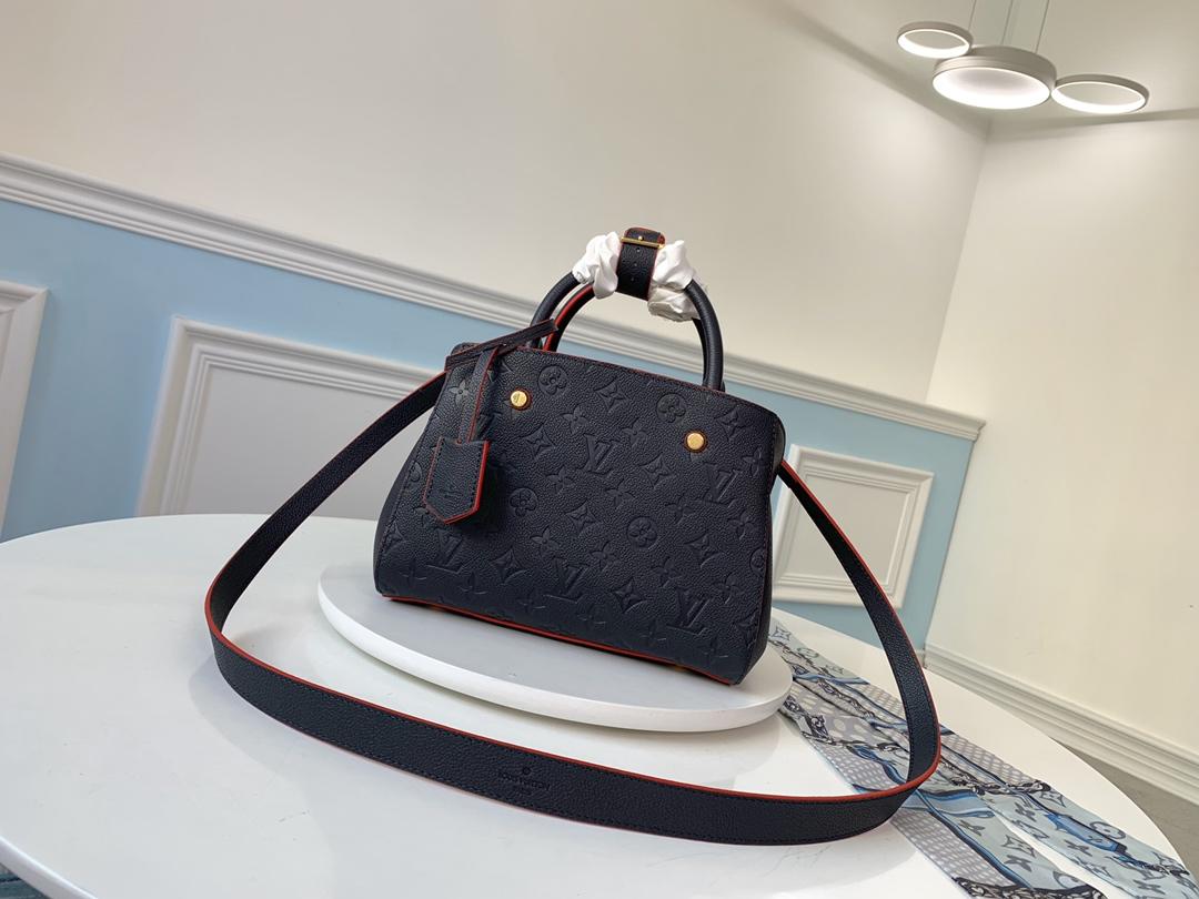 L0vis Vvtt0n Montaigne BB M4431 Dark Blue