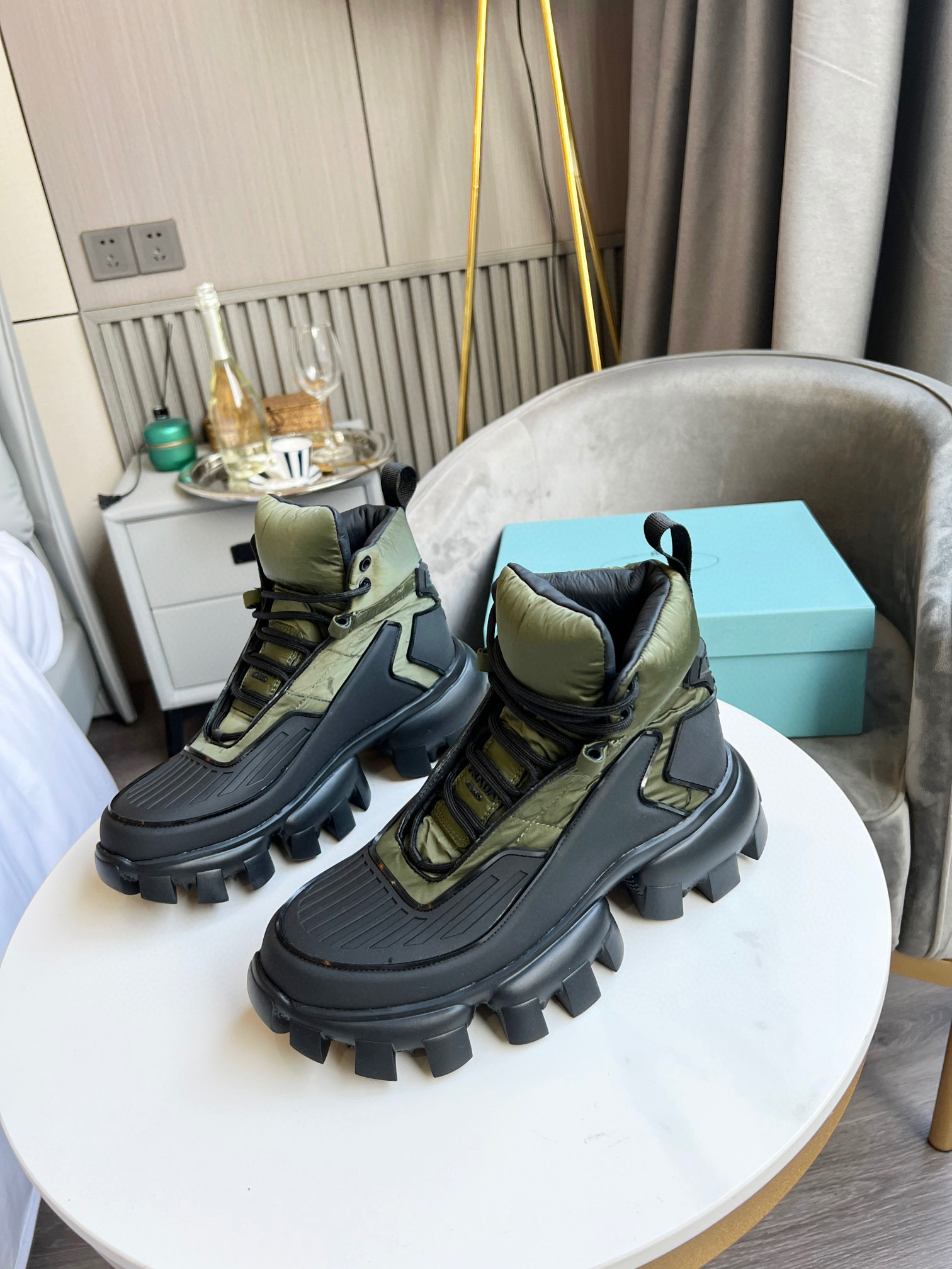 Pra*a boots 001
