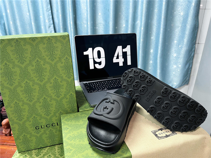 Gvc*1 Sandals 035