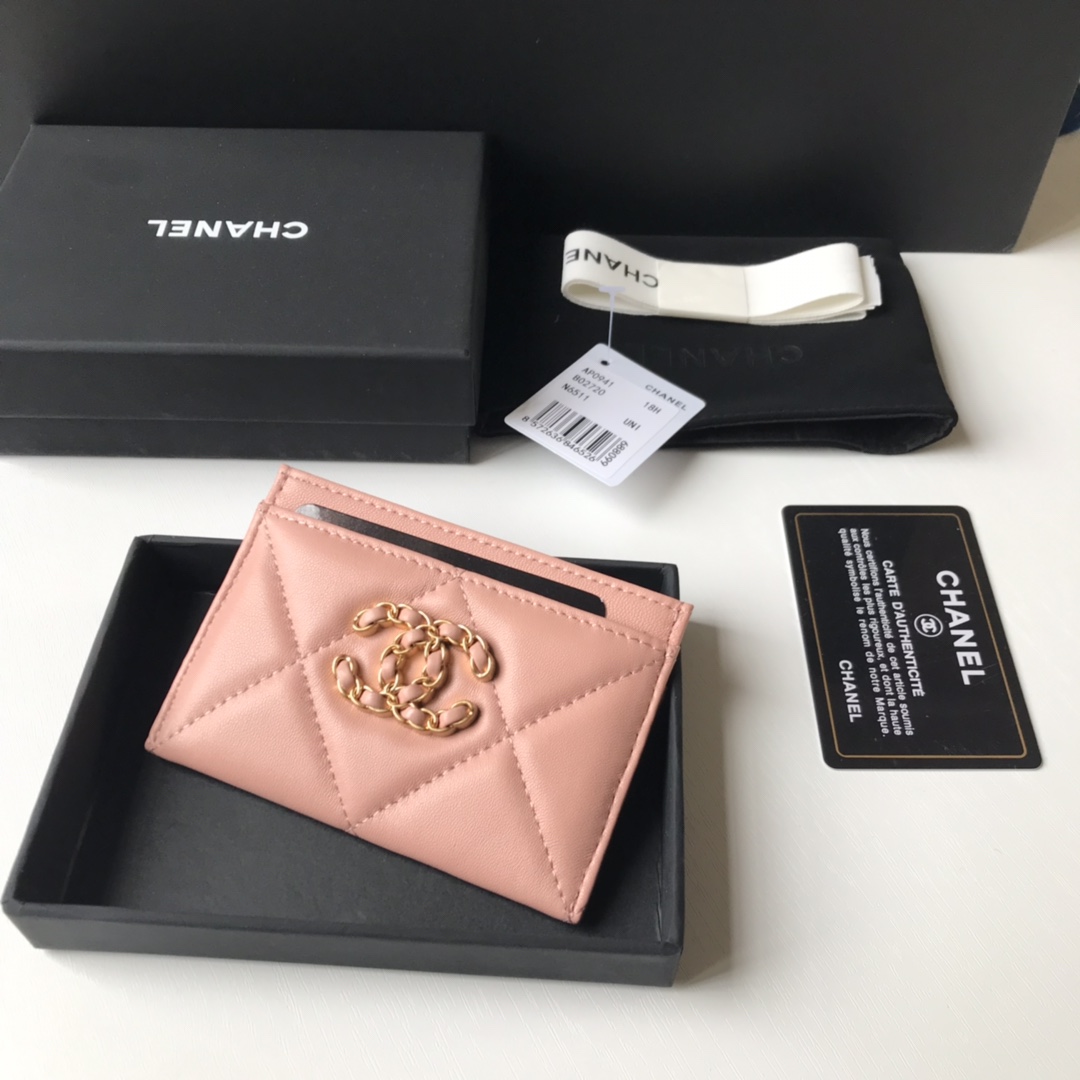 Ch**el Wallet Lambskin Pink 
