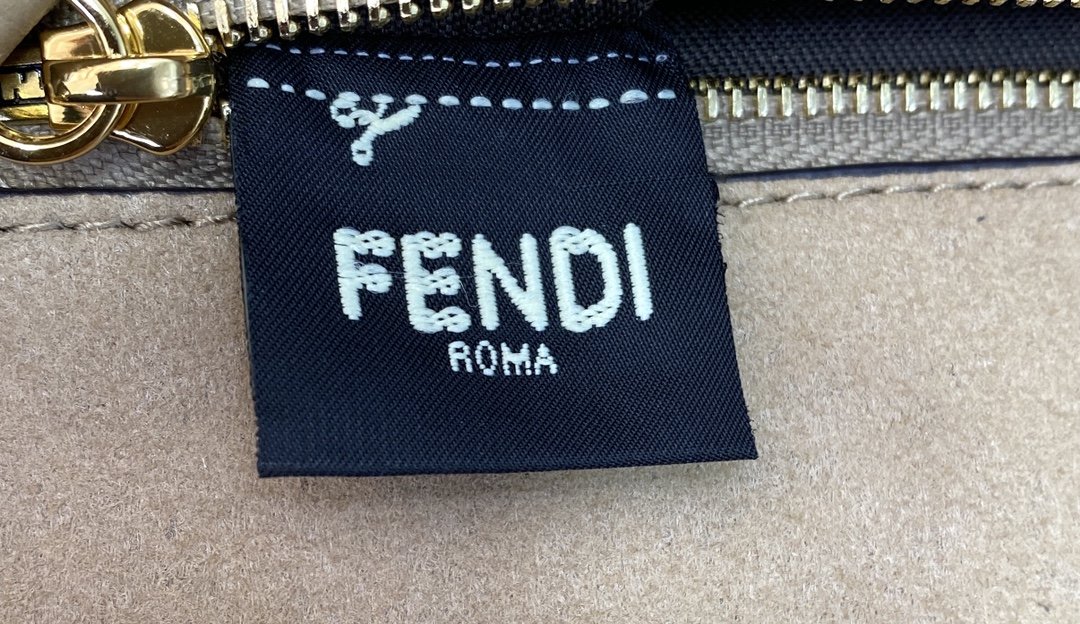 F**di Baguette Crossbody Beige Sheepskin Bag