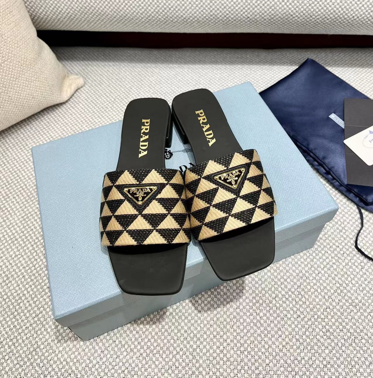 Bagsaaa Pra*a Embroidered fabric slides