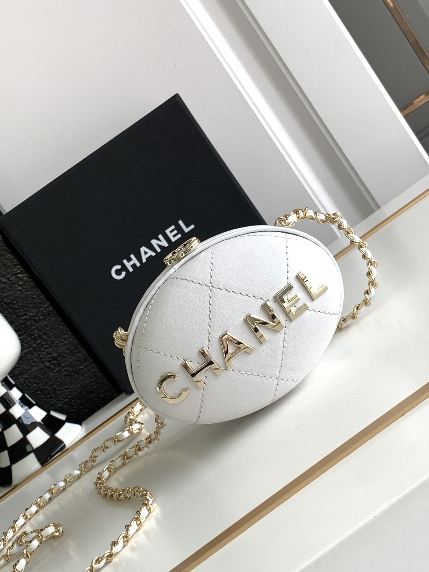 Bagsaaa Ch**el Clutch With Chain AP3252 White - 8.5x12x6cm