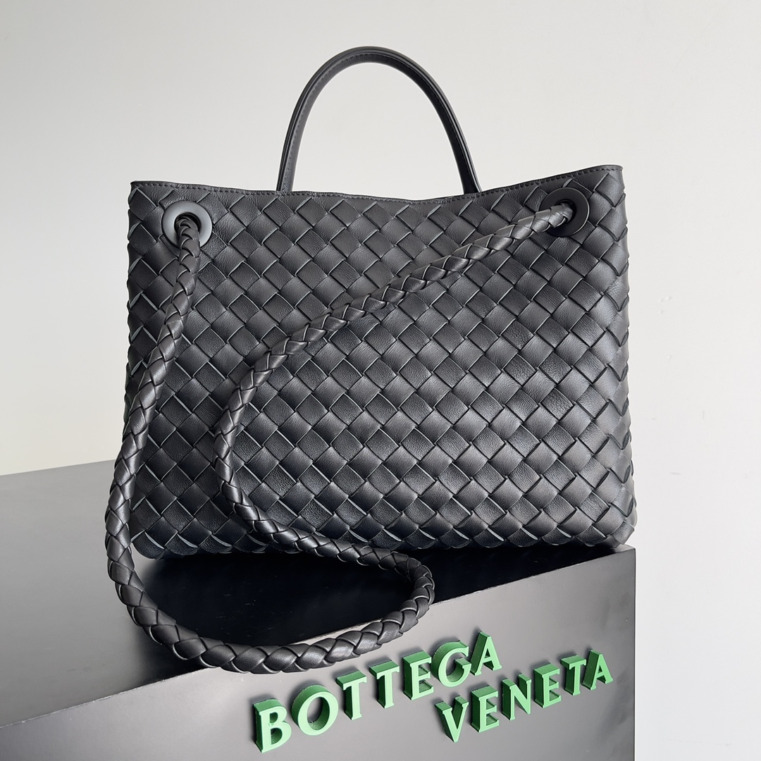 Bagsaaa B0tt*ga Ven*ta Medium Andiamo Black - 32x25x11cm