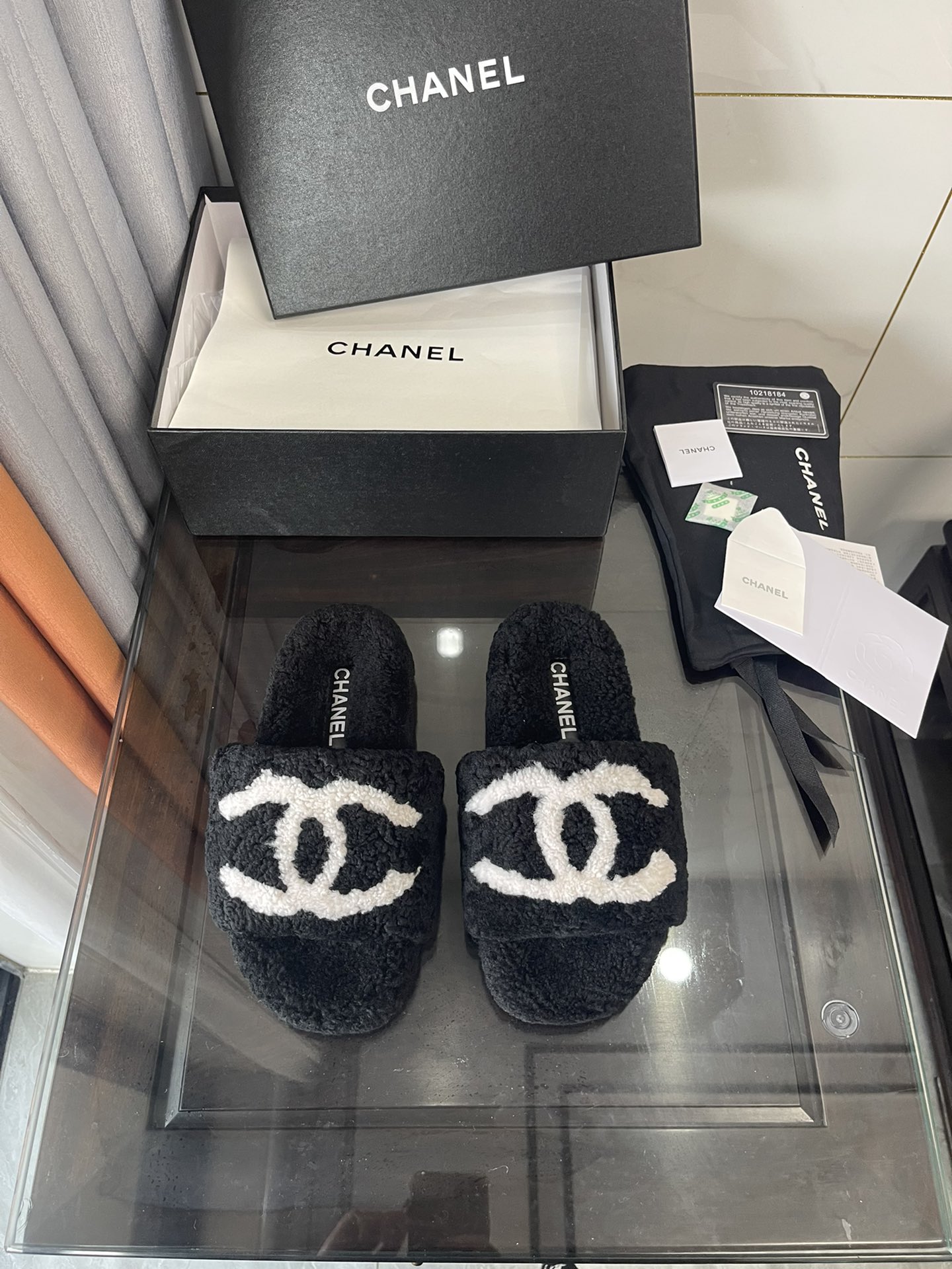Bagsaaa Ch**el Fur Leather Black Slides