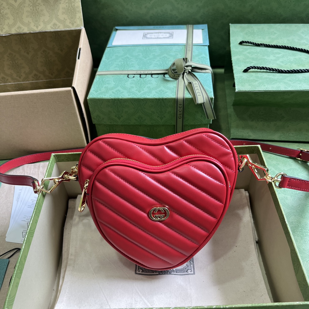 Bagsaaa Gvc*1 Interlocking G mini red heart bag - 20x17.5x6.5cm