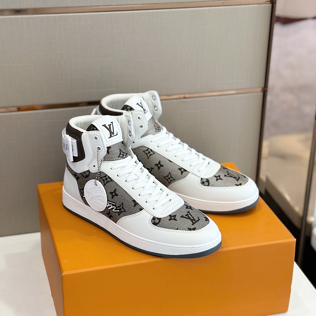 Bagsaaa L0vis Vvtt0n High Top Grey Sneakers
