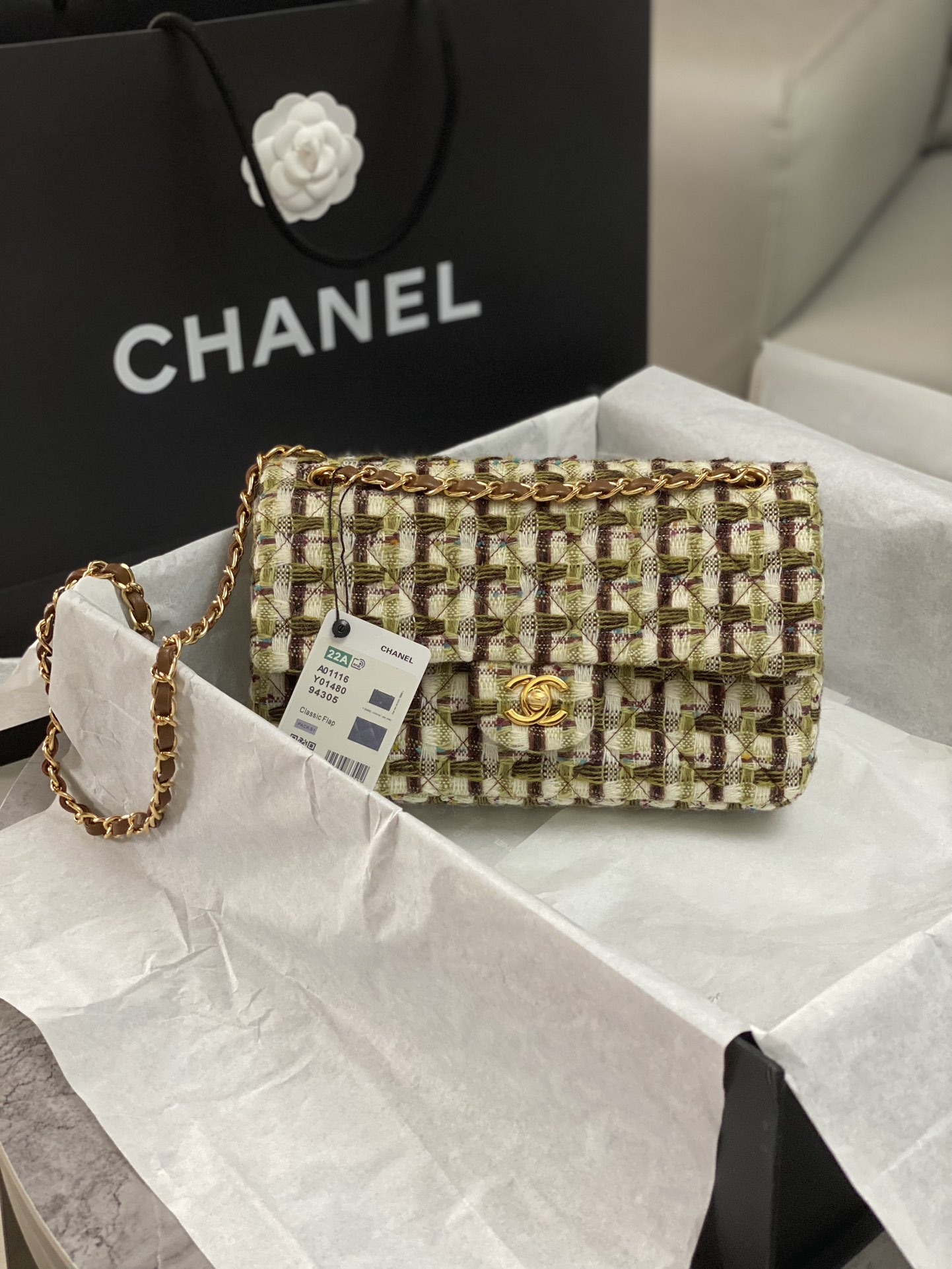 Bagsaaa Ch**el Classic Handbag Wool Tweed & Gold-Tone Metal A01112 - 15.5 × 25.5 × 6.5 cm