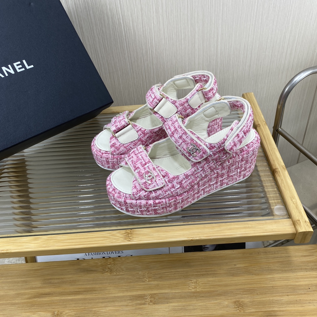 Bagsaaa Ch**el Pink Wedge Sandals 