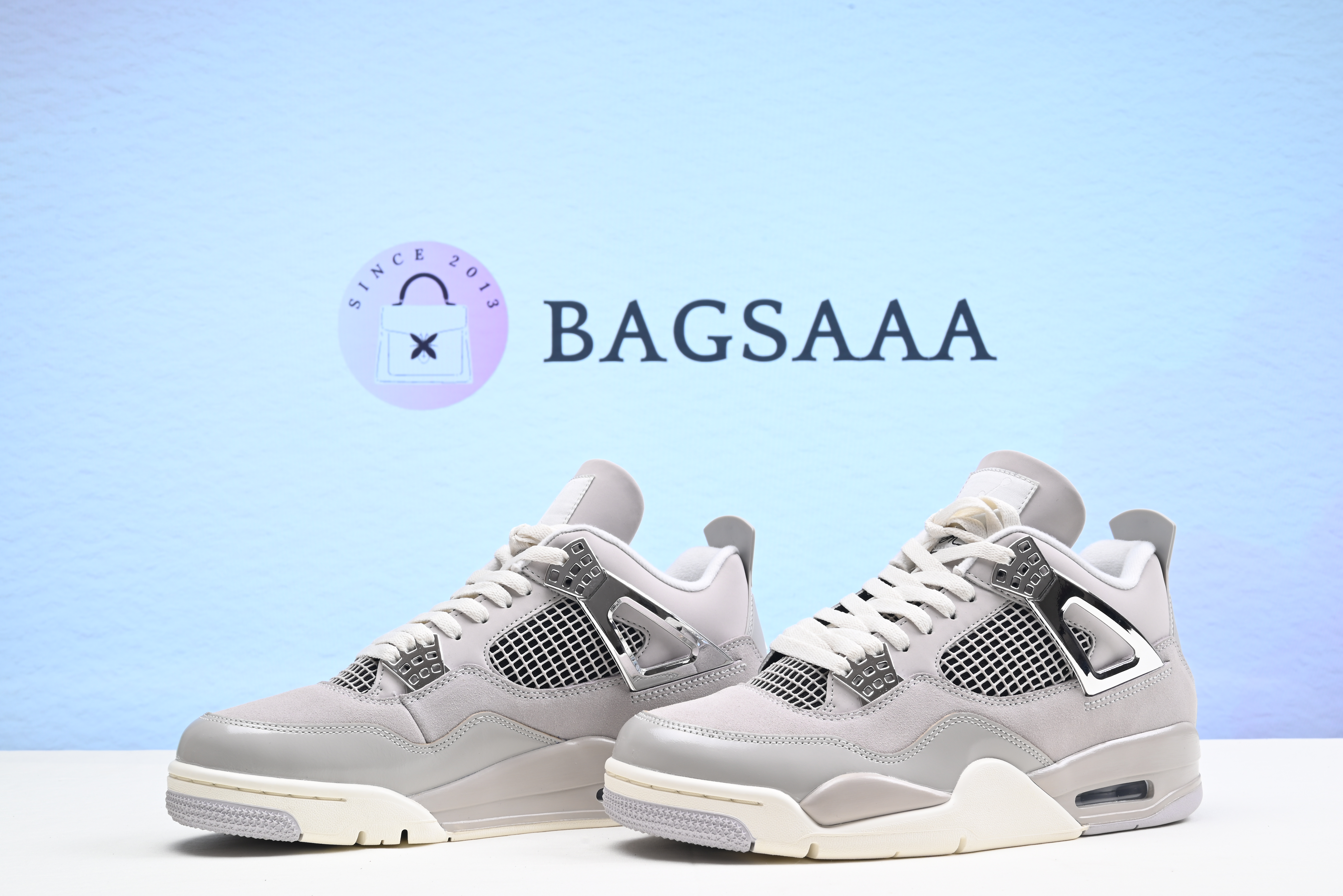 Air Jordan 4 Retro