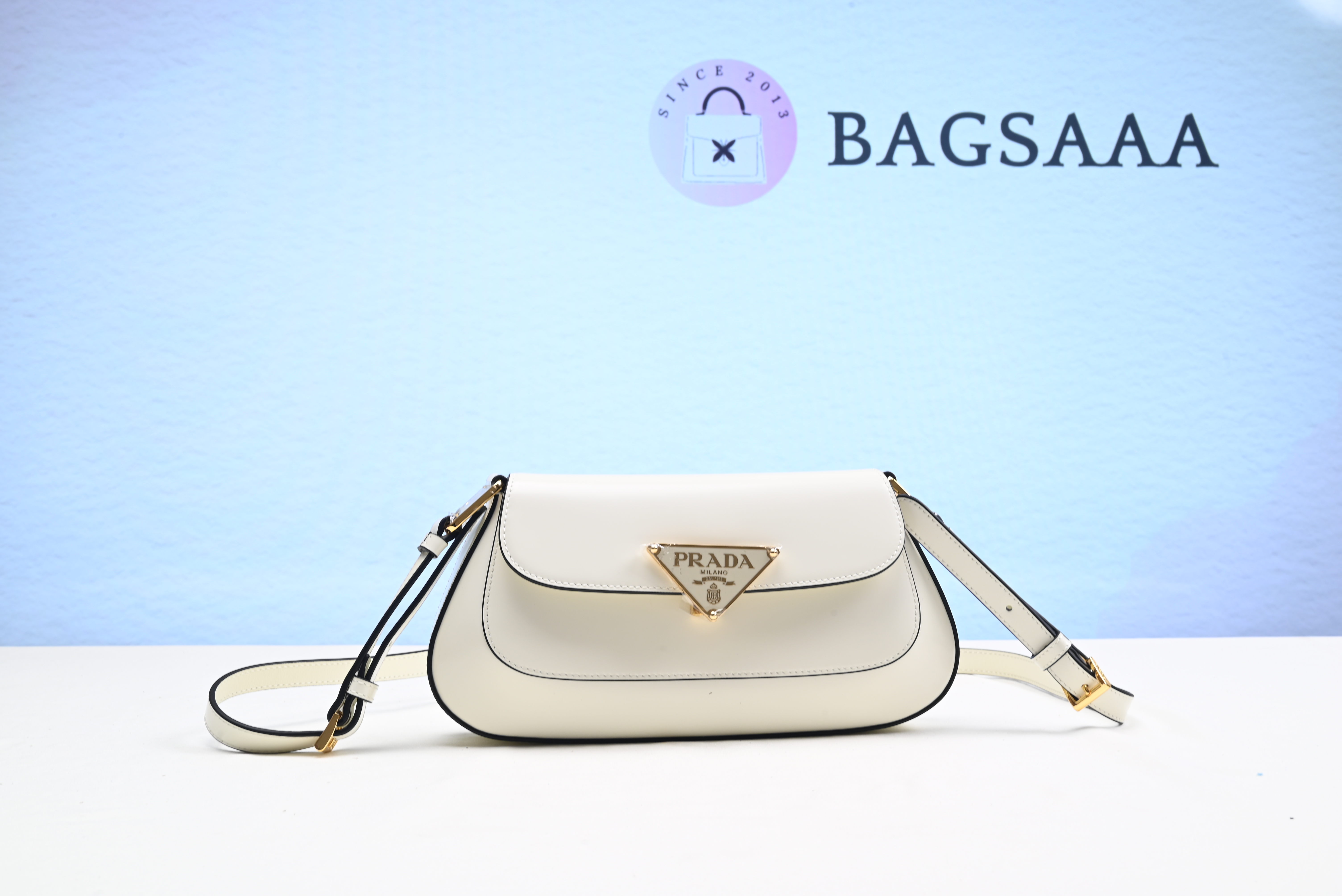 Bagsaaa Pra*a Logo Plaque Shoulder Bag White - 24x11x4cm