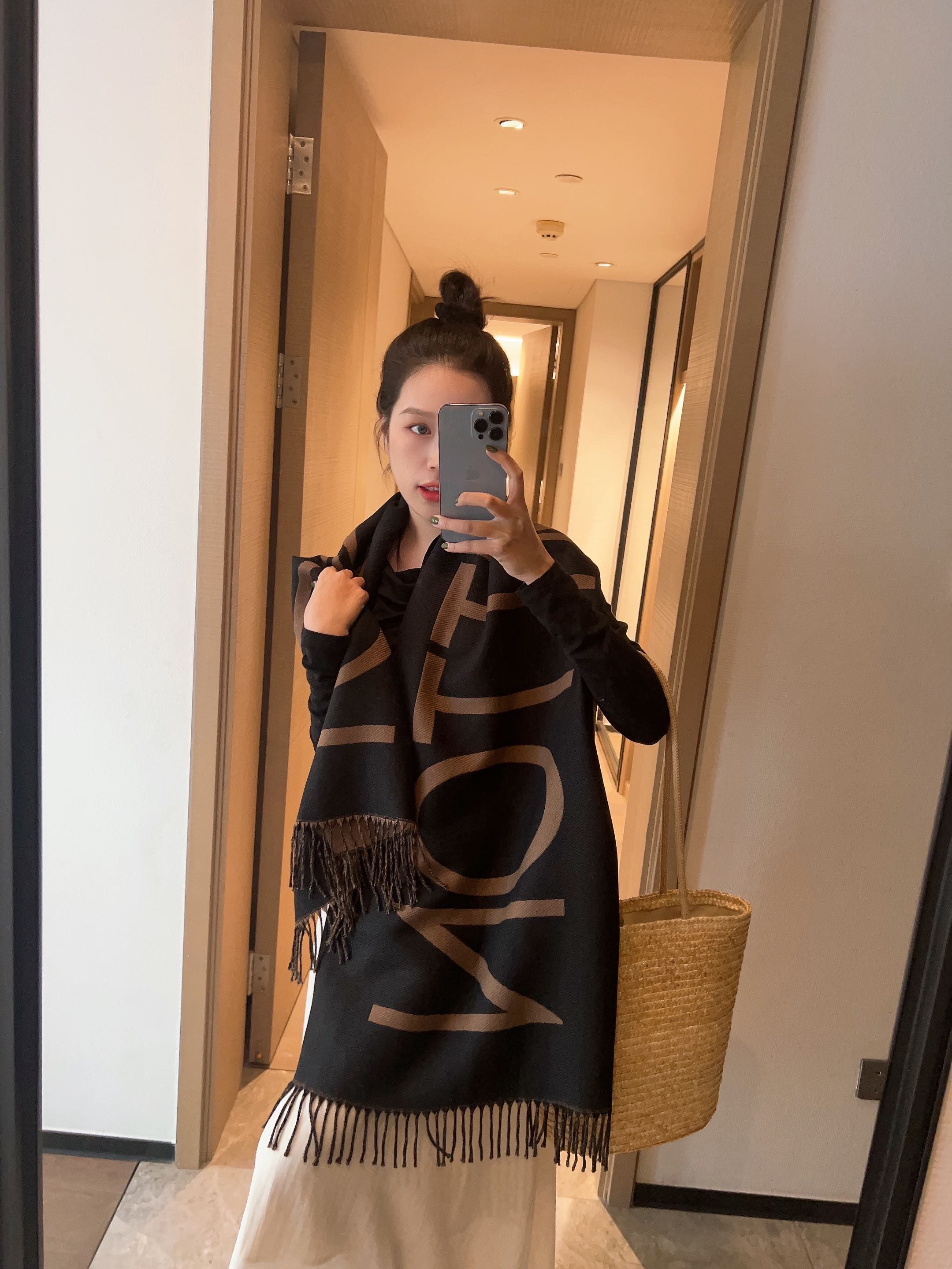 Bagsaaa L0vis Vvtt0n Brown Scarf - 180x65cm