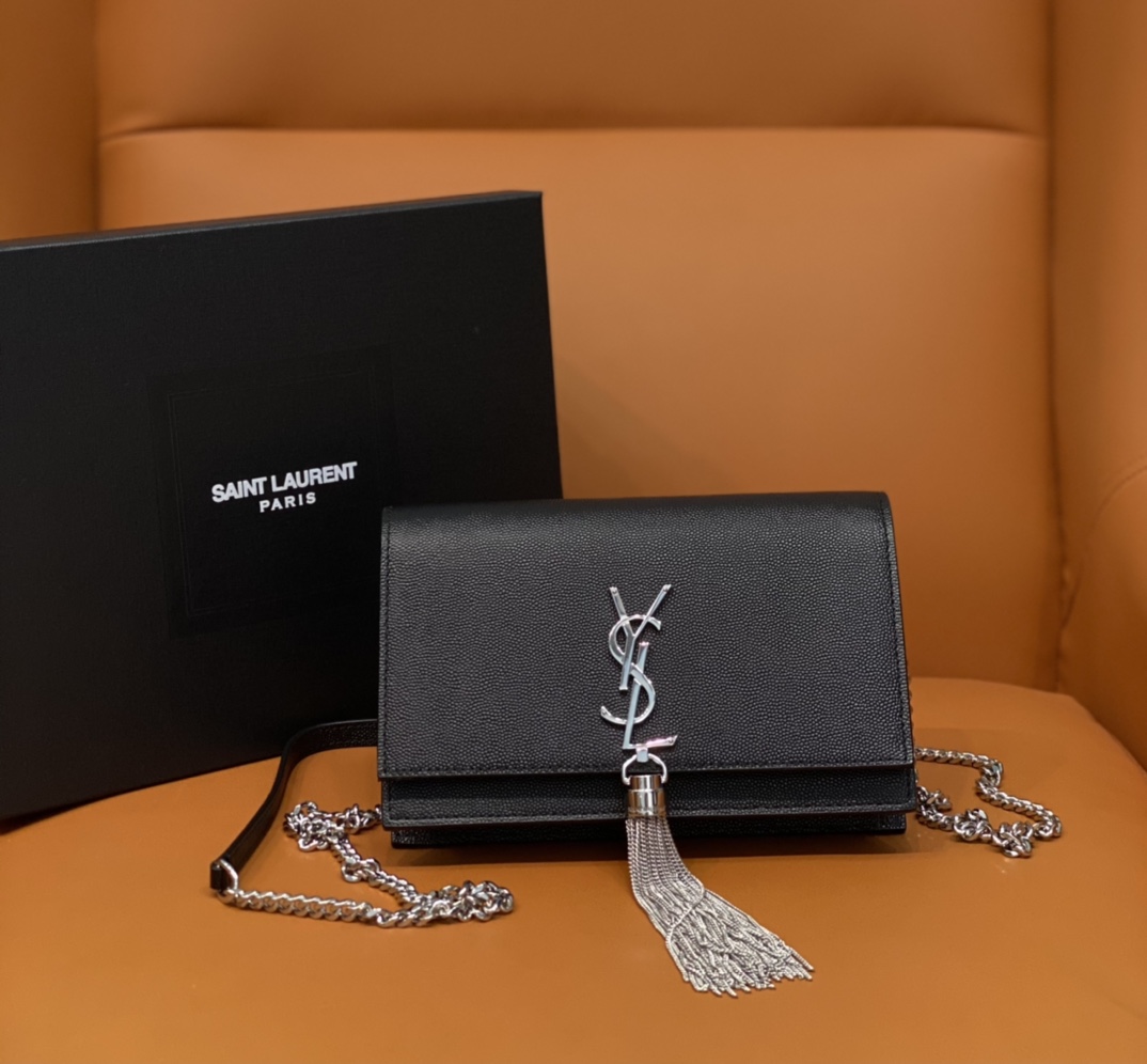 Bagsaaa Y51 Kate Tassel Bag Black Grained Leather Silver Hardware - 19x12.5x4cm