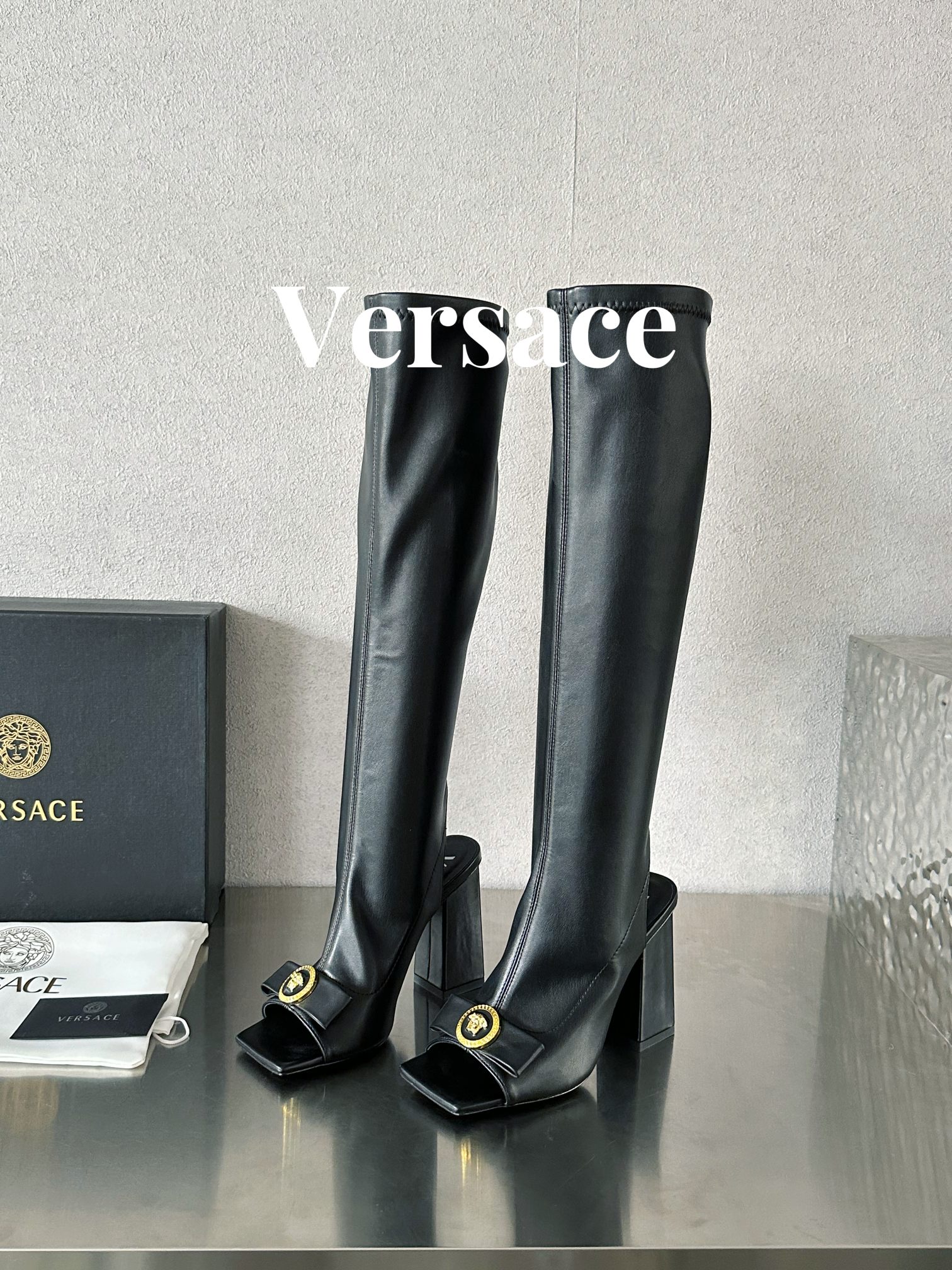 Bagsaaa Versace Medusa black long boots