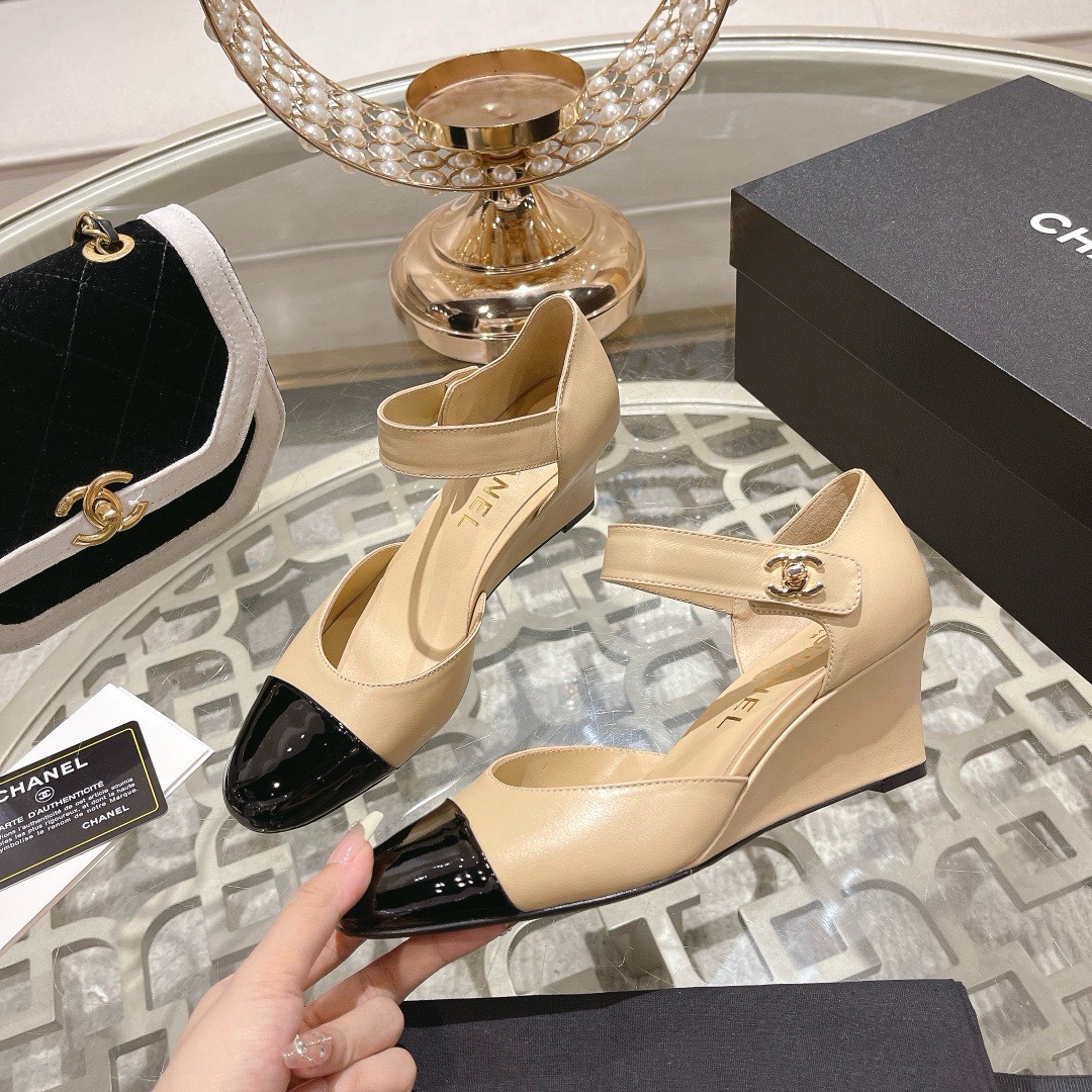 Bagsaaa Ch**el Mary Janes Beige shoes