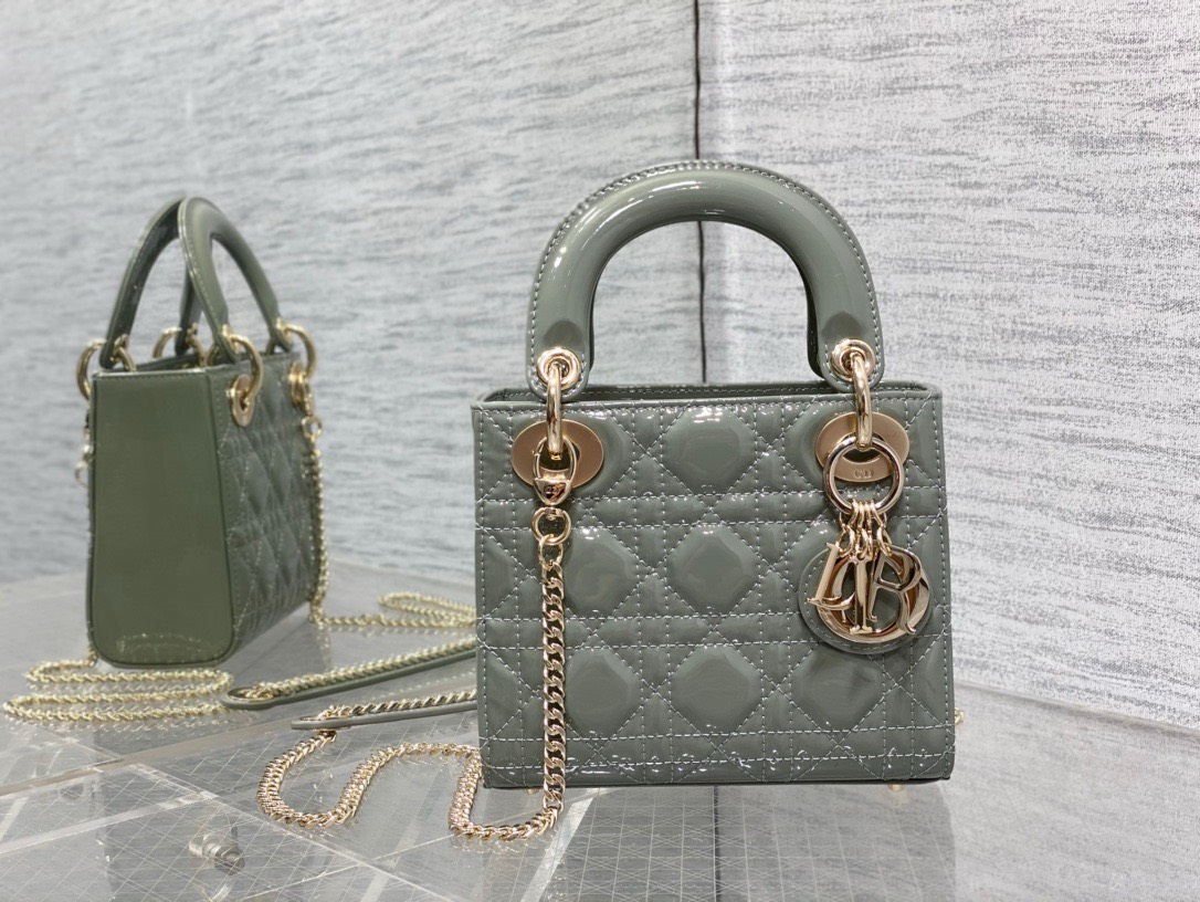 Bagsaaa D10r Mini Lady Bag Grey Patent Cannage Calfskin 17cm