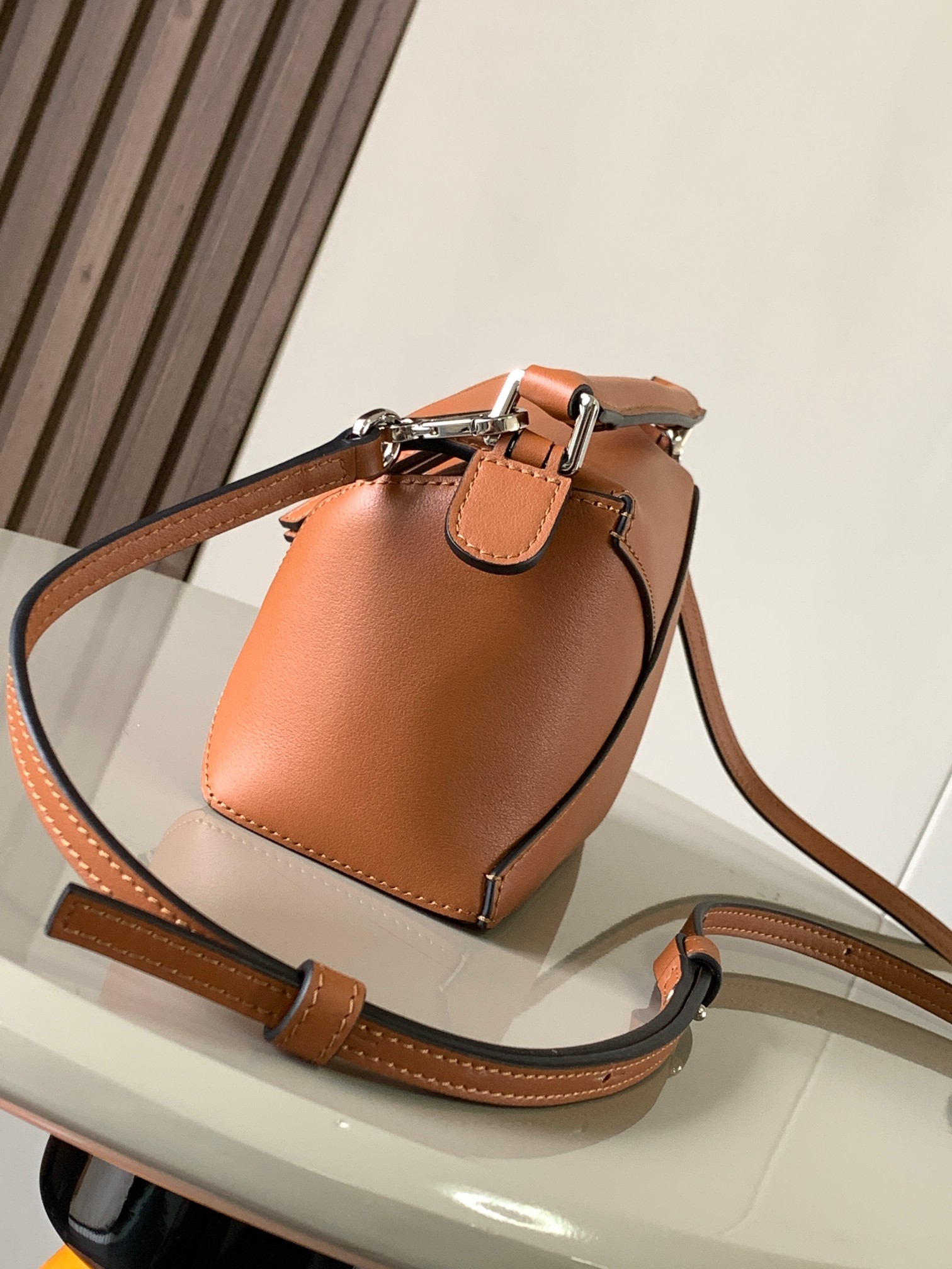 Bagsaaa L0ew* Mini Puzzle bag in classic calfskin brown - 18x8x12 cm