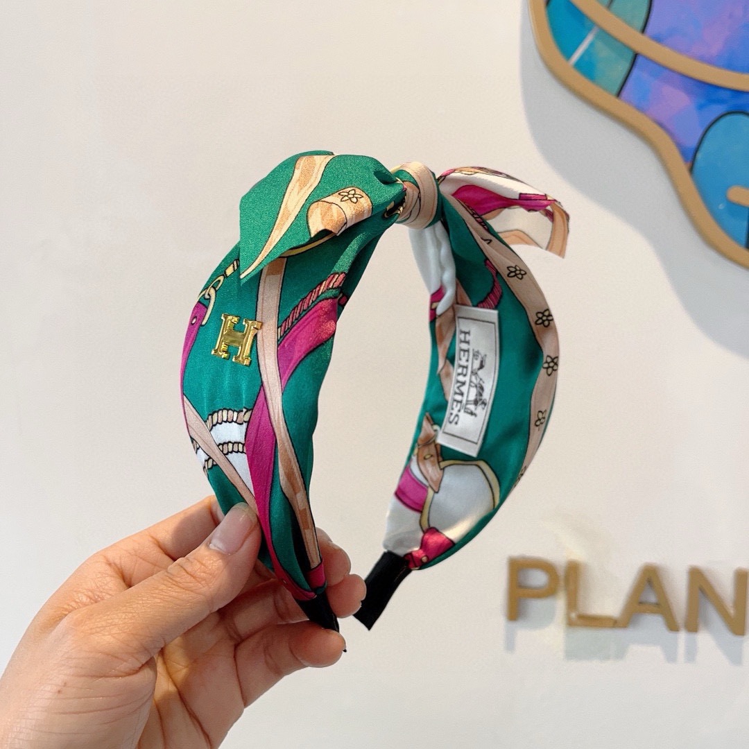 Bagsaaa H**me5 Headband 04