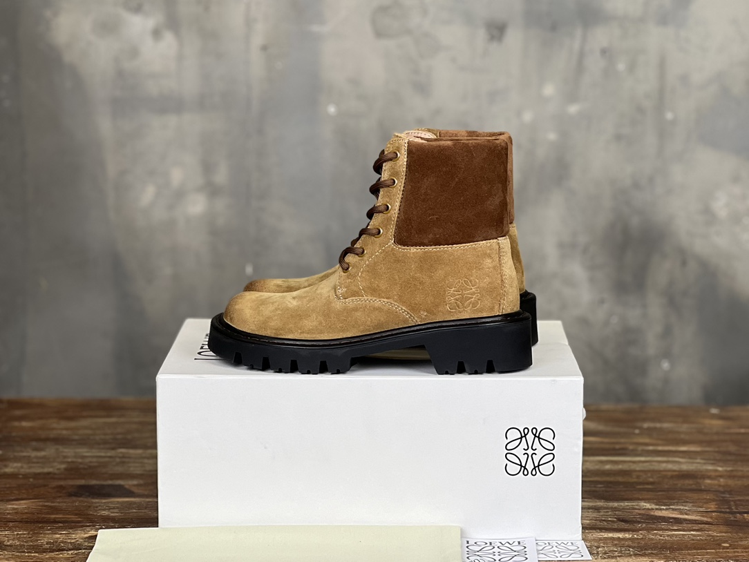 Bagsaaa L0ew* Sierra combat boot in suede Brown