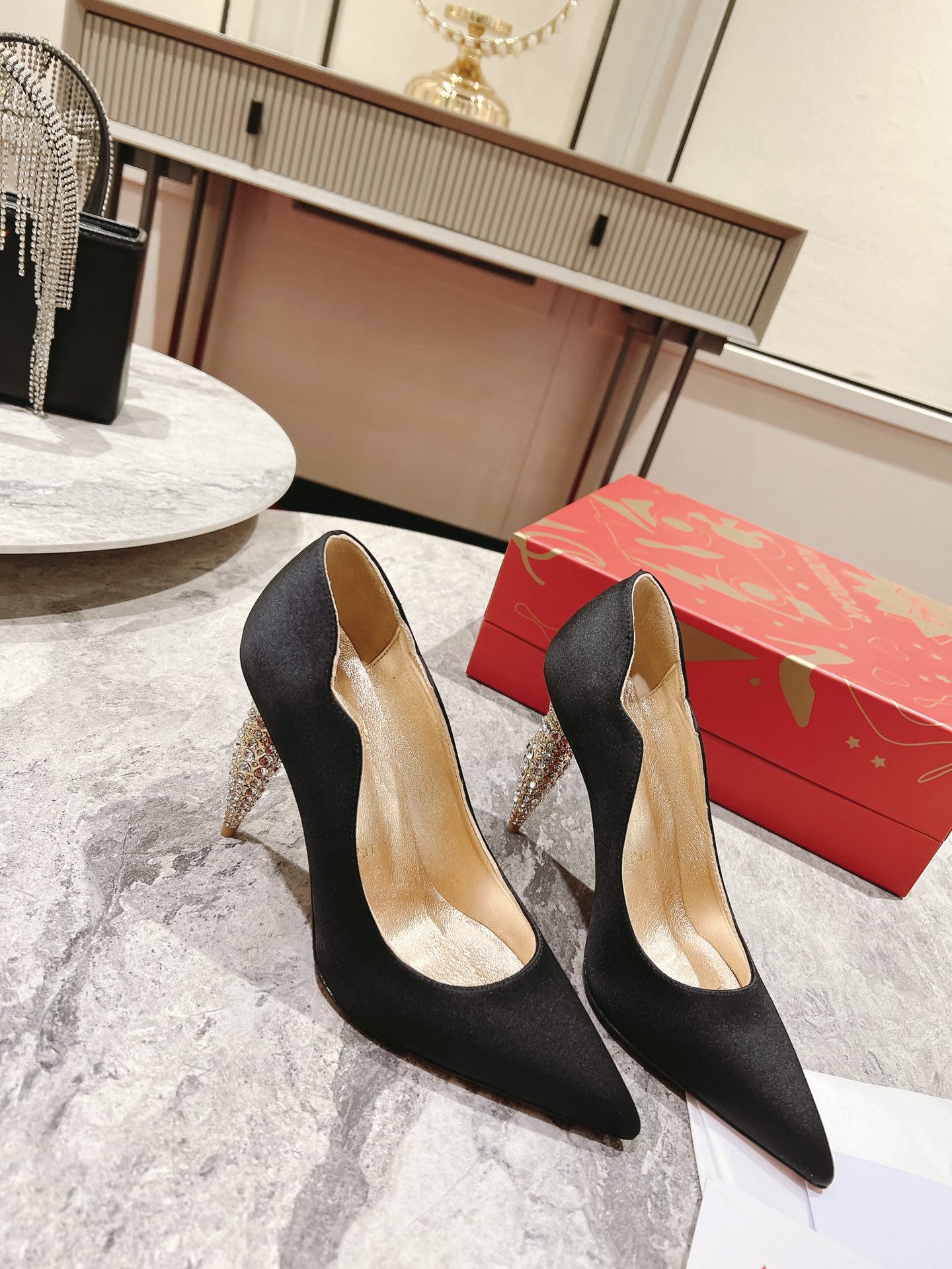 Bagsaaa Chr1st1an Louboutin Lipstrass Pumps Black