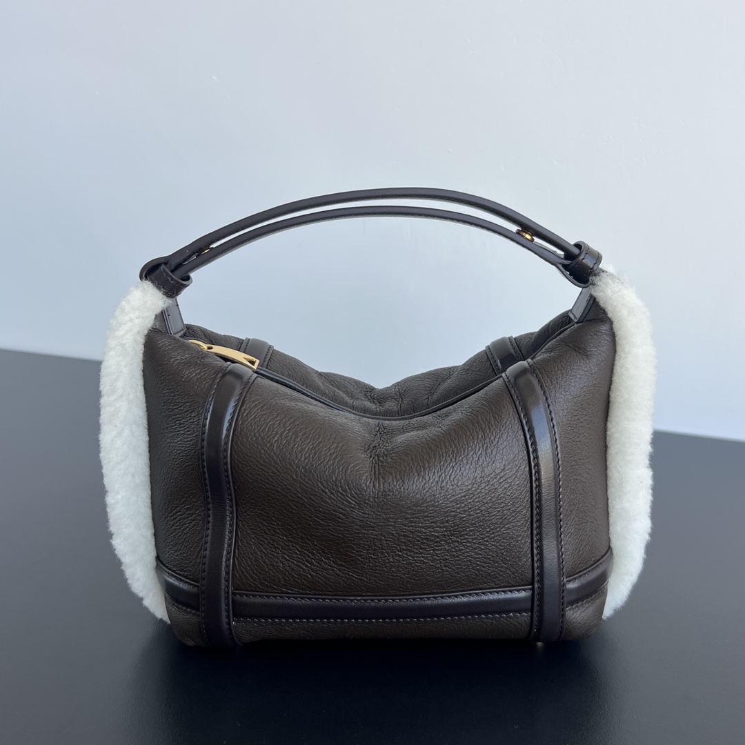 Bagsaaa B0tt*ga Ven*ta Wallace Mini Lamb Fur Top-Handle Bag - 20cm