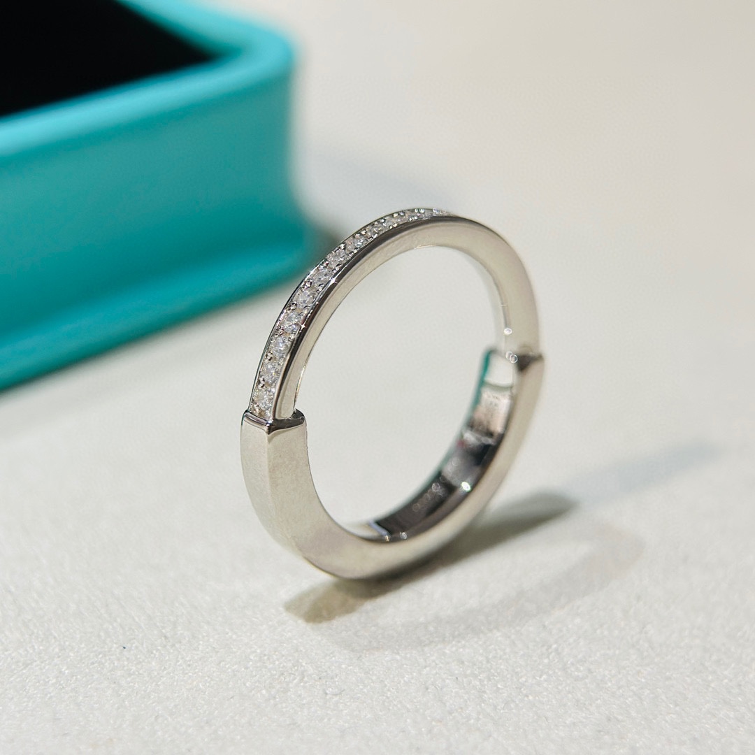 Bagsaaa T*f*ny Lock Ring in silver with D1am0nds 