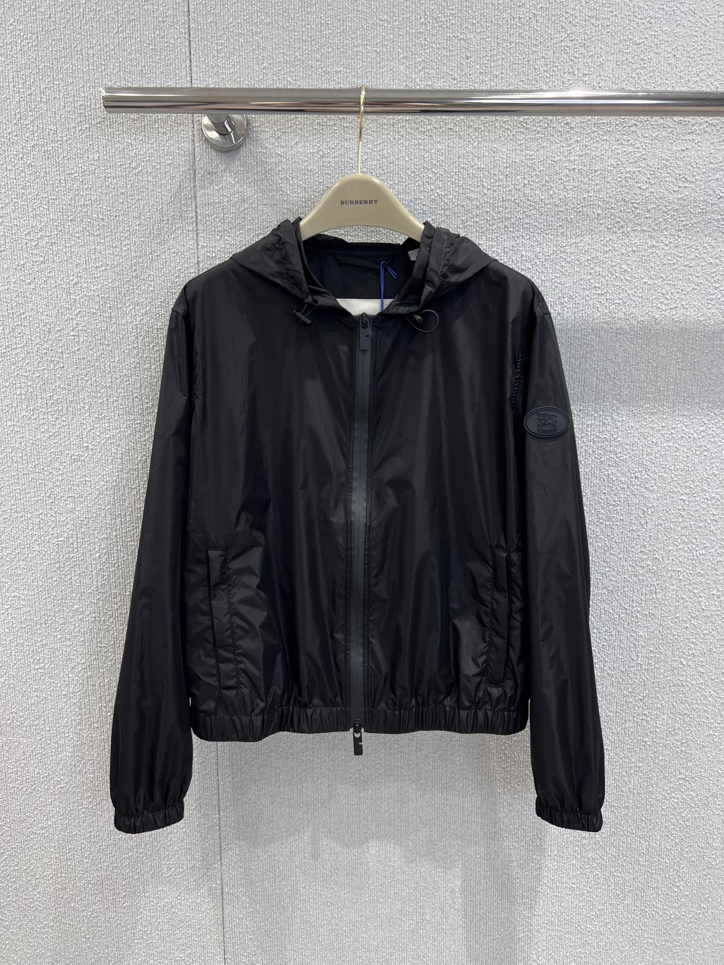 Bagsaaa Bv*b*rry Knight Stamp Nylon Jacket black