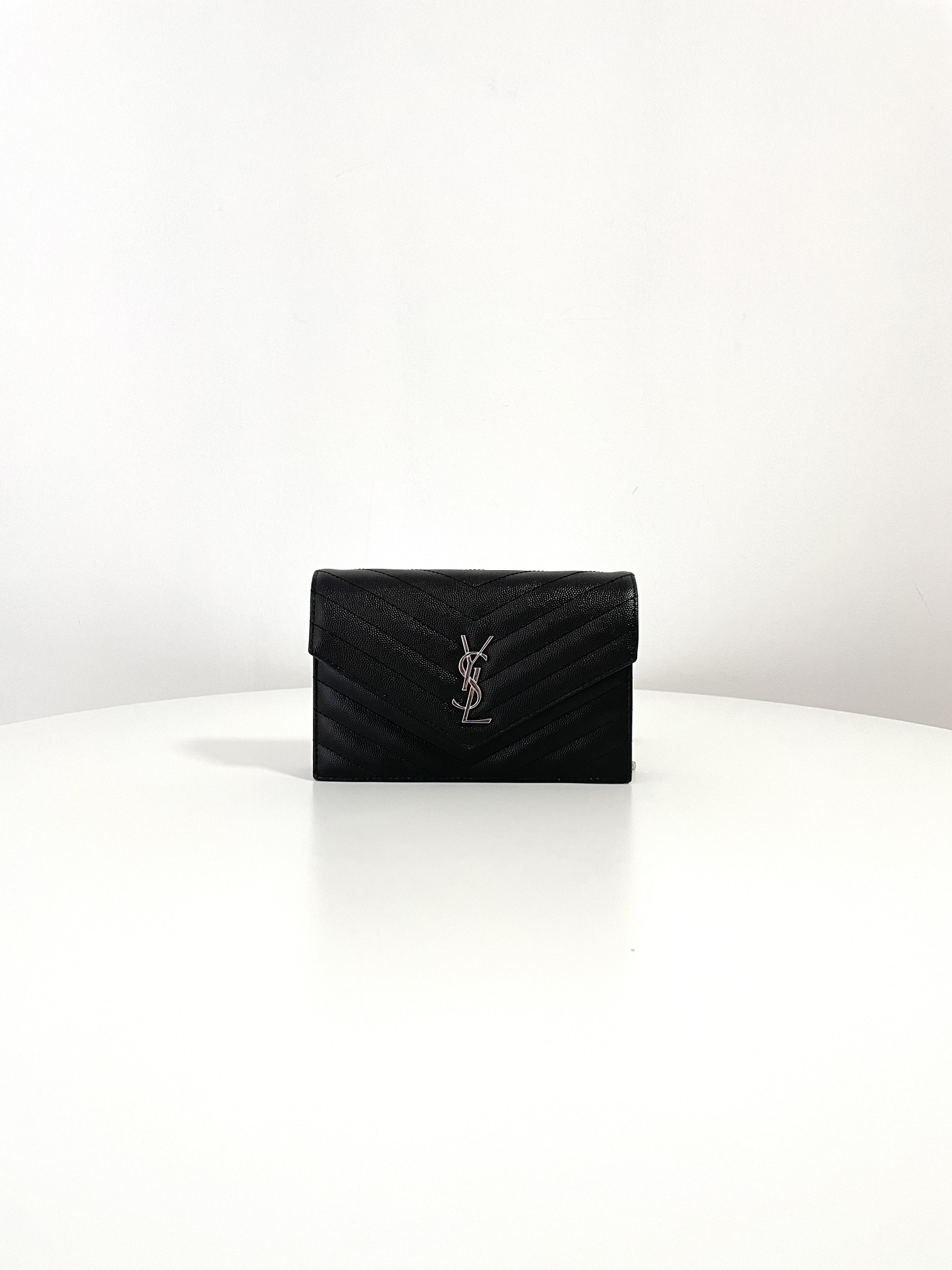 Bagsaaa Y51 Sa1nt Lau*nt Cassandre Envelope Chain Wallet black - 19cm