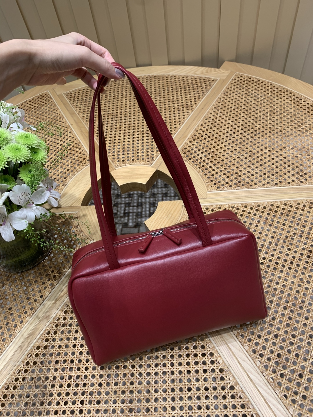 Bagsaaa The R0w Astra Bowling leather shoulder bag red - 30cm
