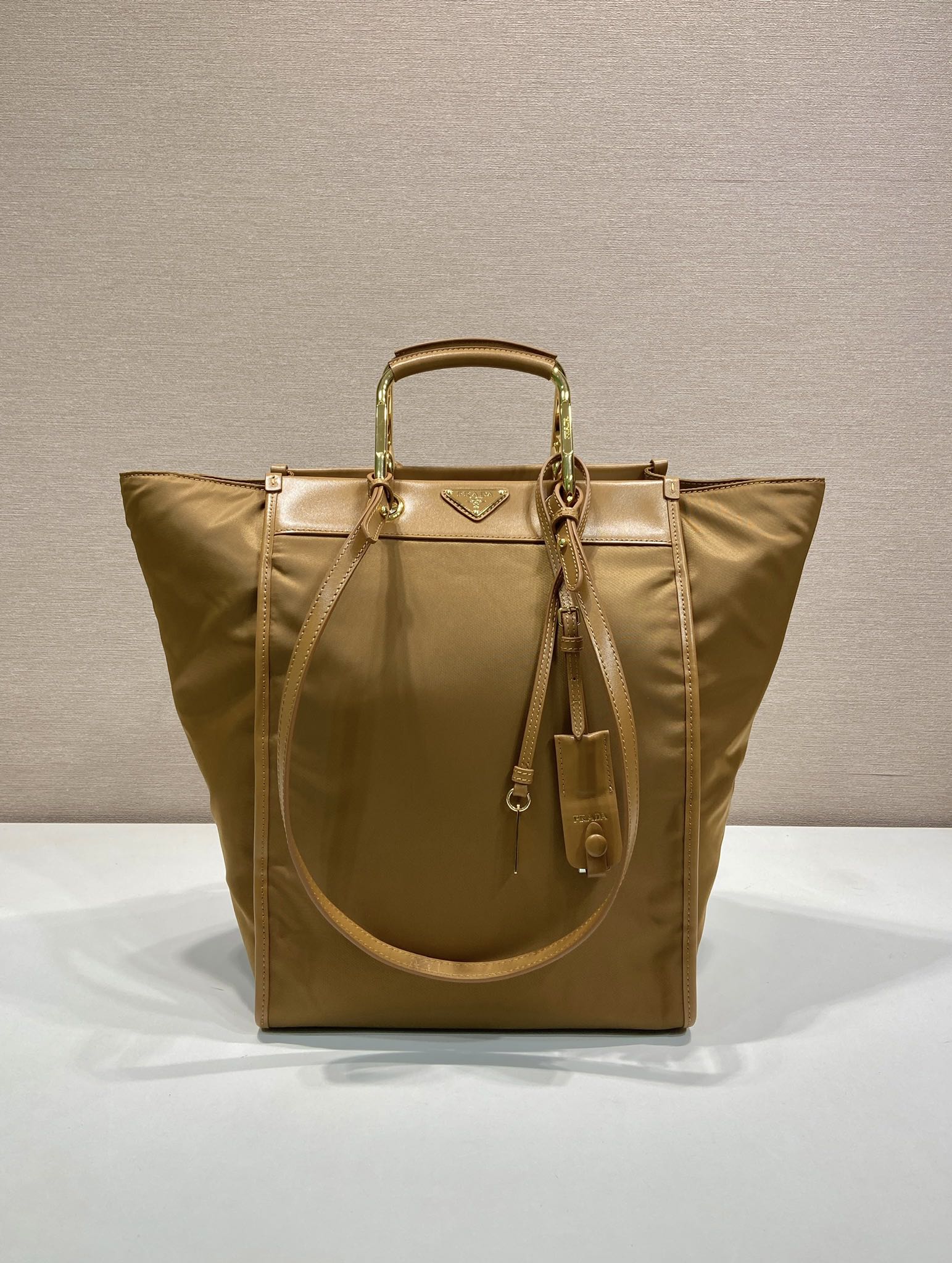 Bagsaaa Pra*a Re-Nylon and leather tote bag in the color Brandy 1BG561 - 35cm