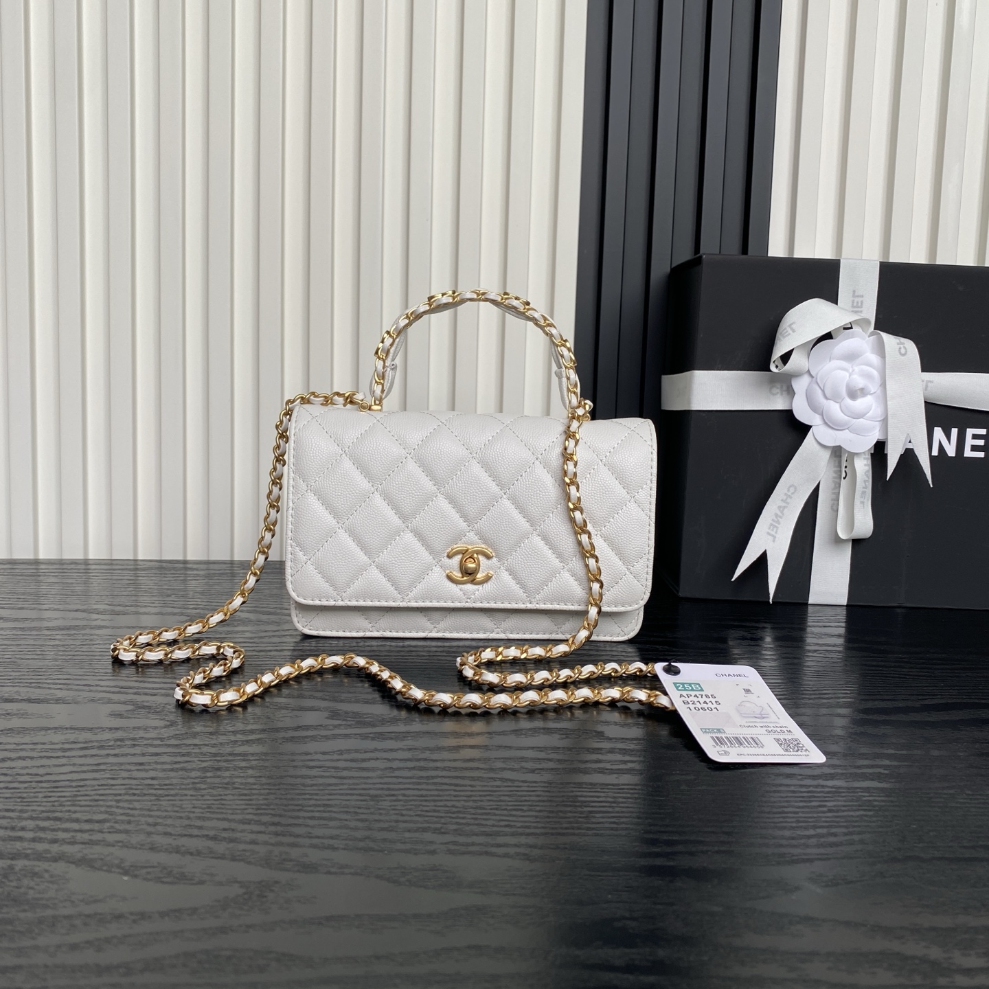 Bagsaaa Ch**el Wallet On Chain AP4785 White - 19.2cm