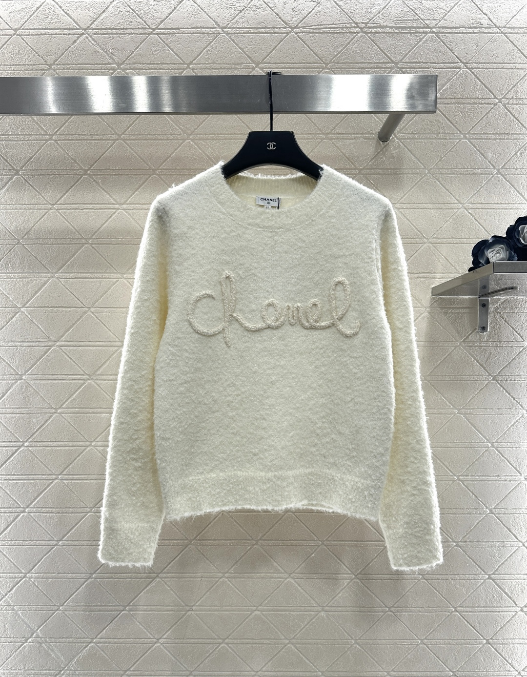 Bagsaaa Ch**el sweater with the brand name embroidered white