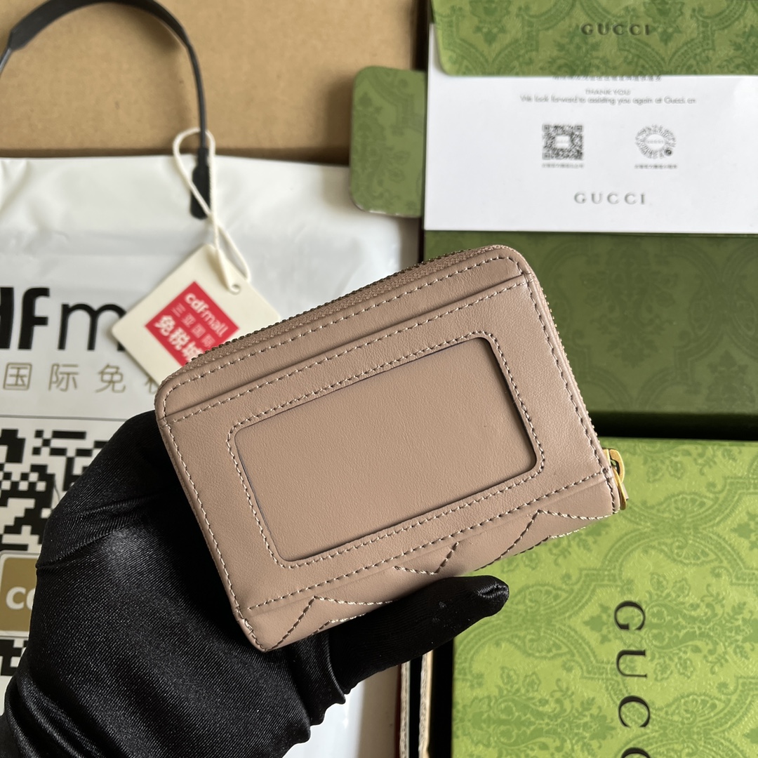 Bagsaaa Gvc*1 GG Marmont card case in taupe - 12cm