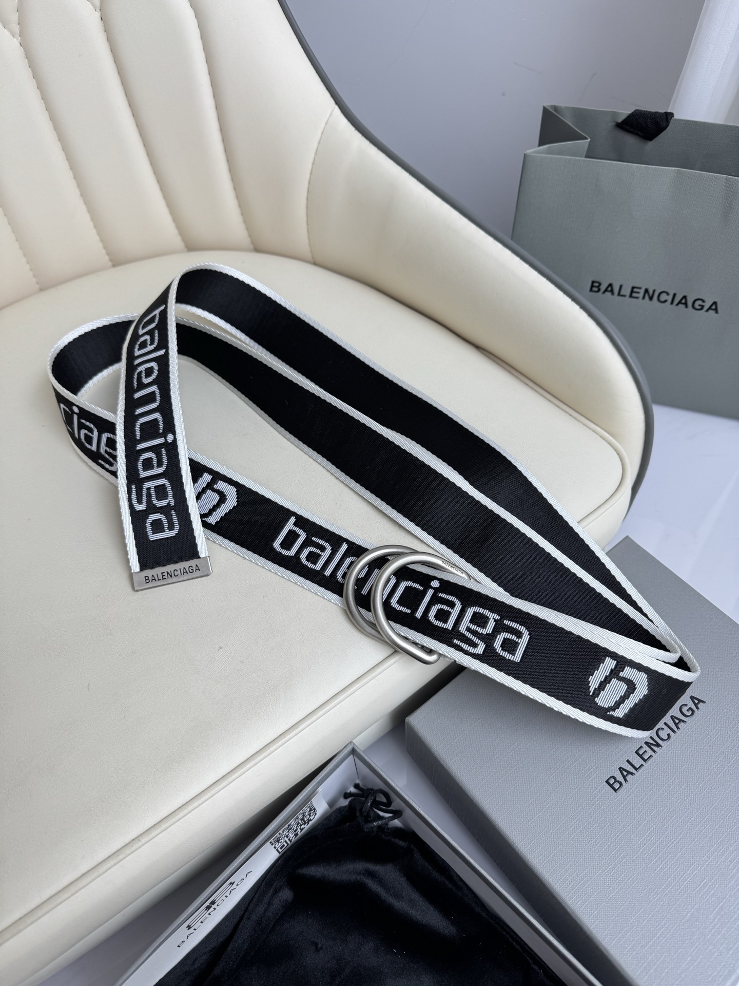 Bagsaaa Ba1en*iaga D-ring belt in black and white jacquard webbing