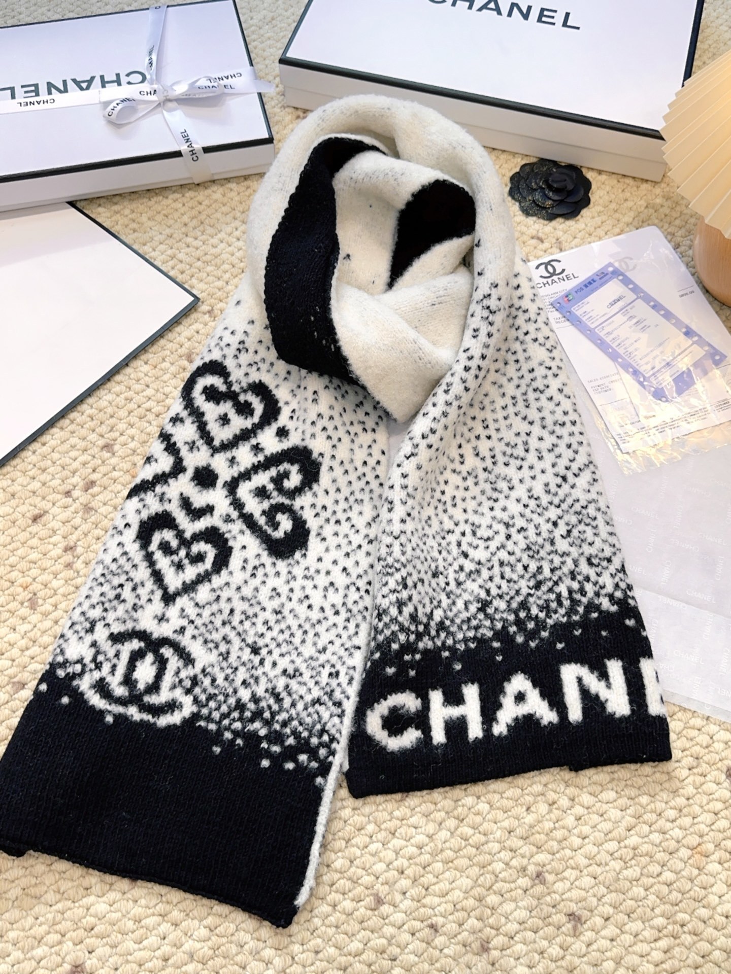 Bagsaaa Ch**el scarf black and white