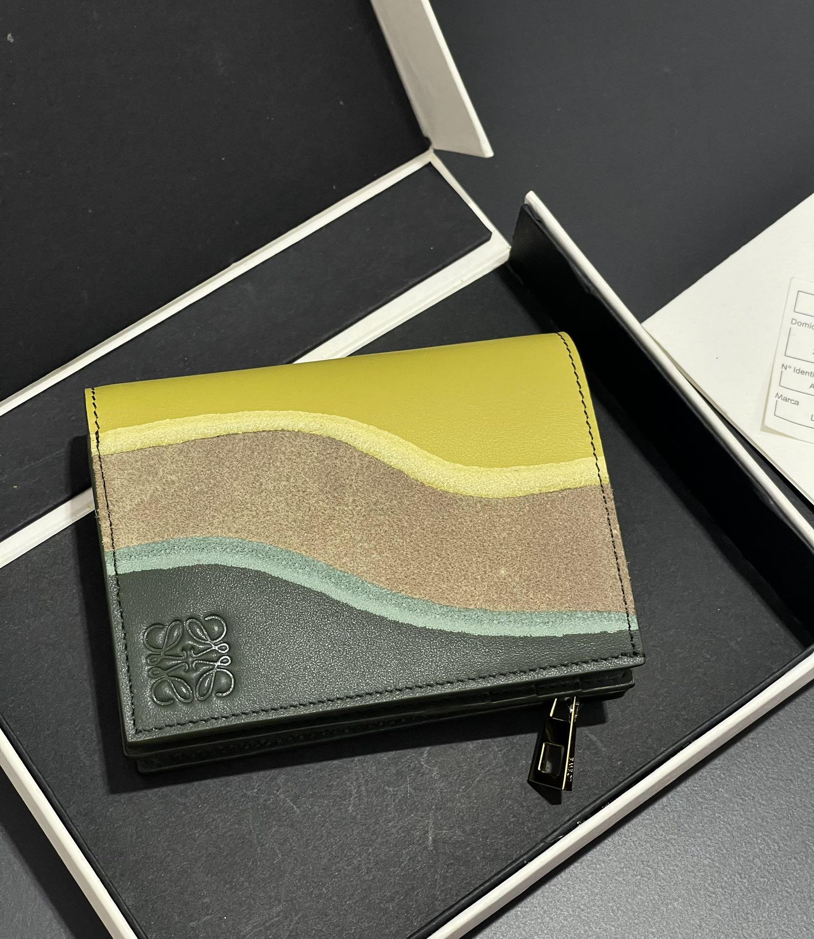 Bagsaaa L0ew* Compact Landscape wallet in nappa calfskin green - 11cm