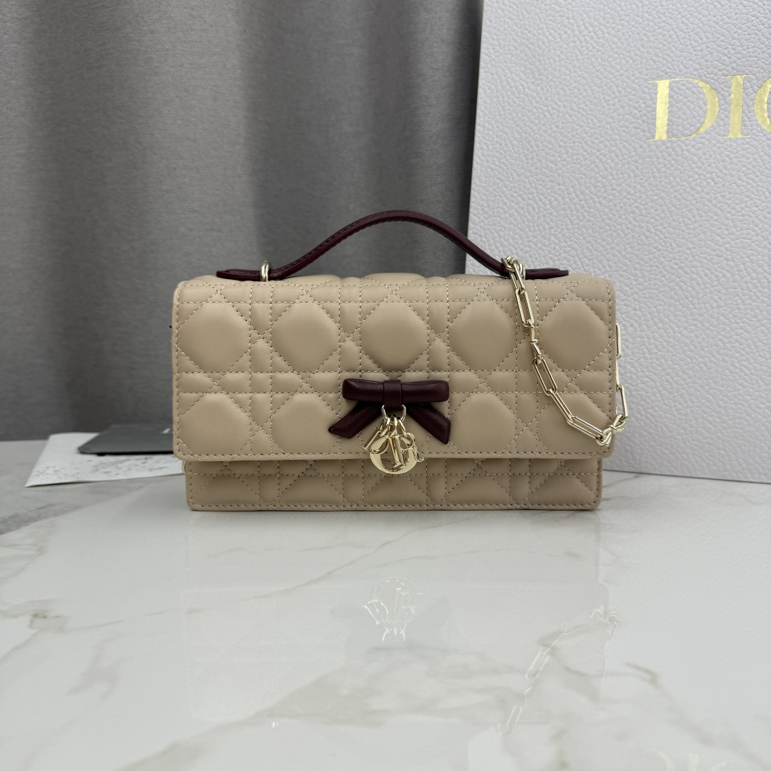 Bagsaaa D10r Or My D10r Mini Bag Two-Tone Trench and Hermitage Red Cannage Lambskin - 21cm